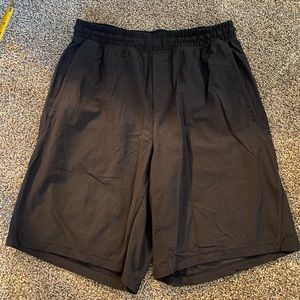 Lululemon Men’s Training Shorts - Size M